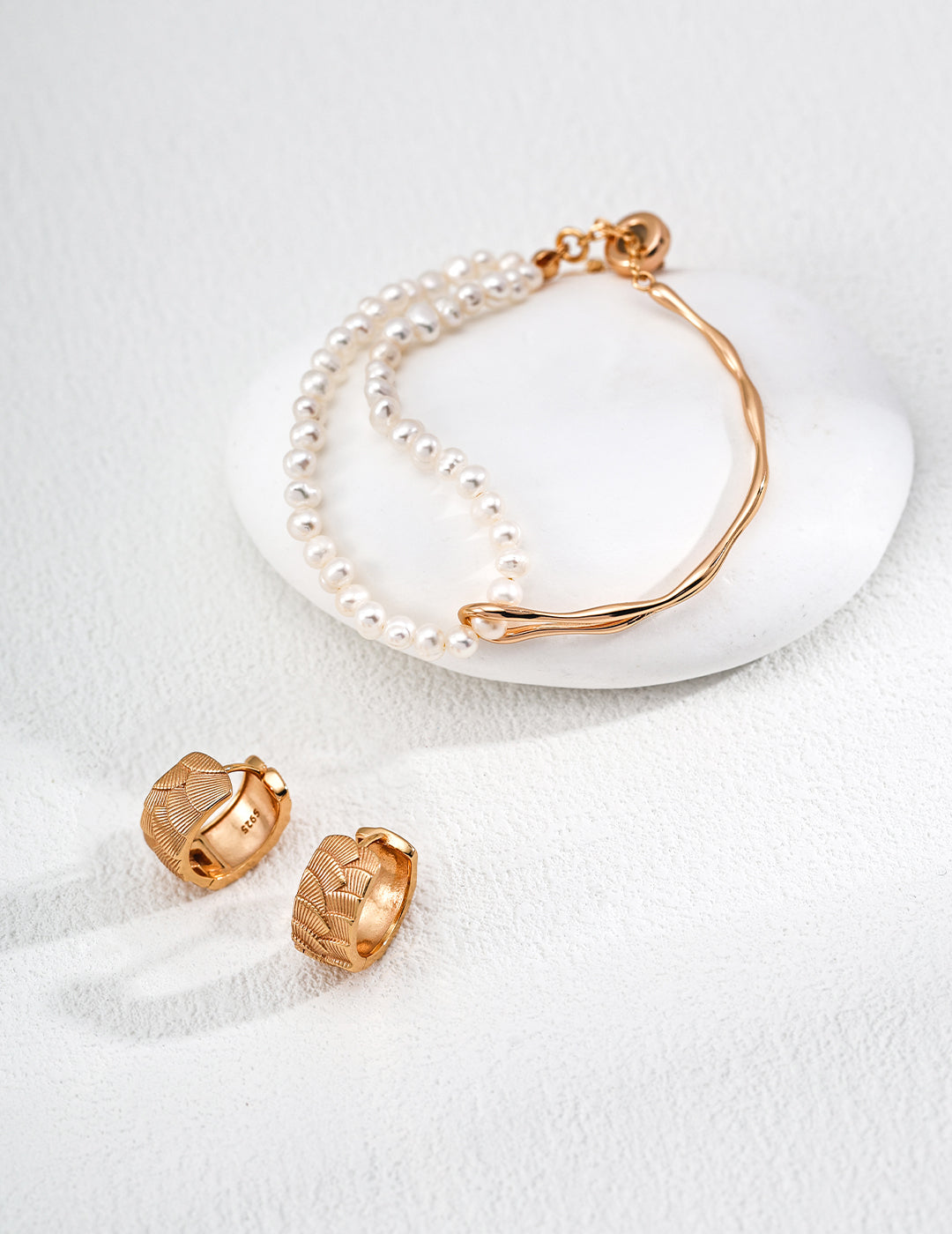 Wave Half Bangle Pearl Bracelet