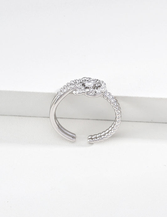 Pavé Knot Ring