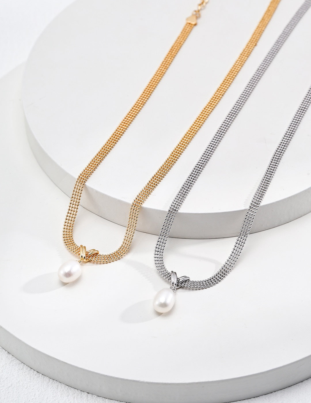 Minimal Pearl Drop Chain Necklace