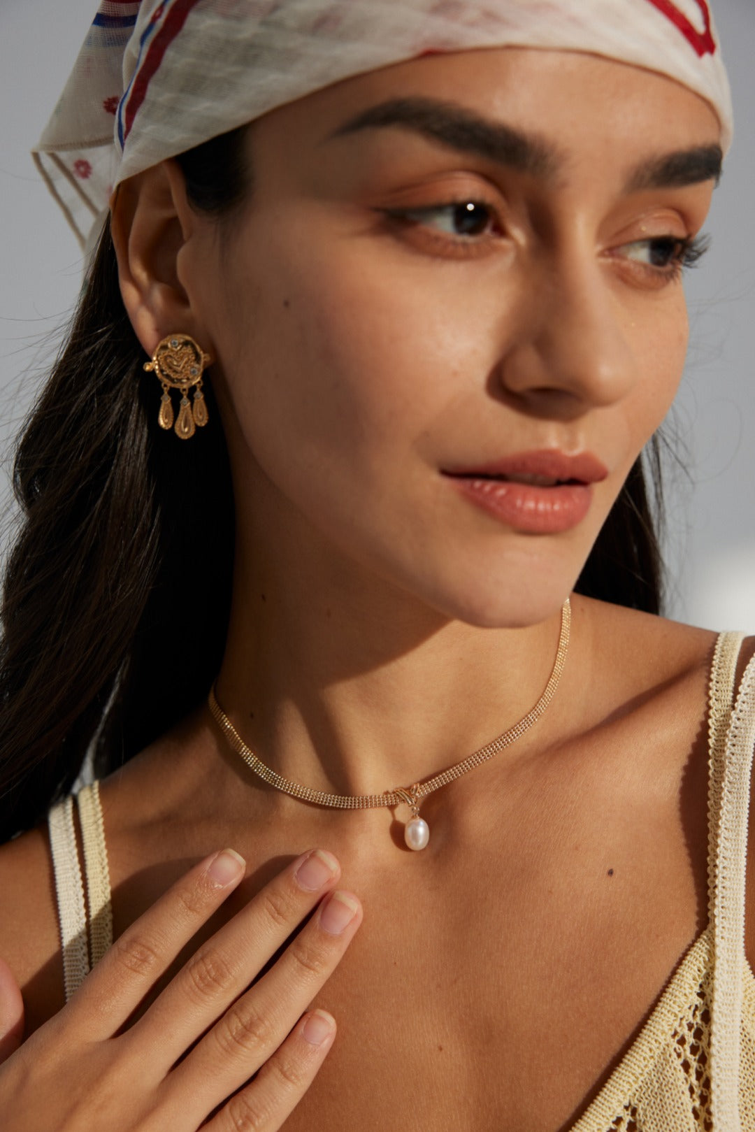 Minimal Pearl Drop Chain Necklace