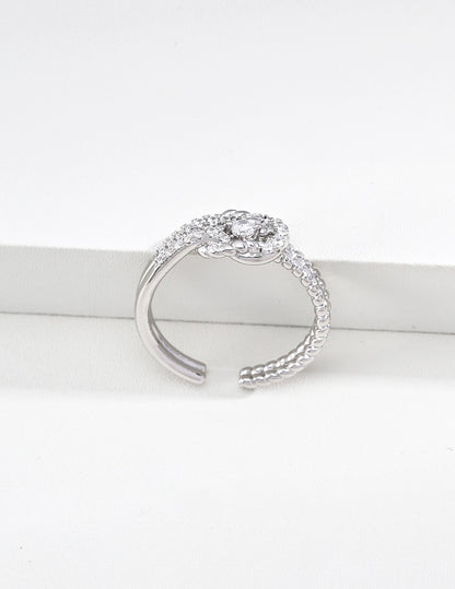 Pavé Knot Ring