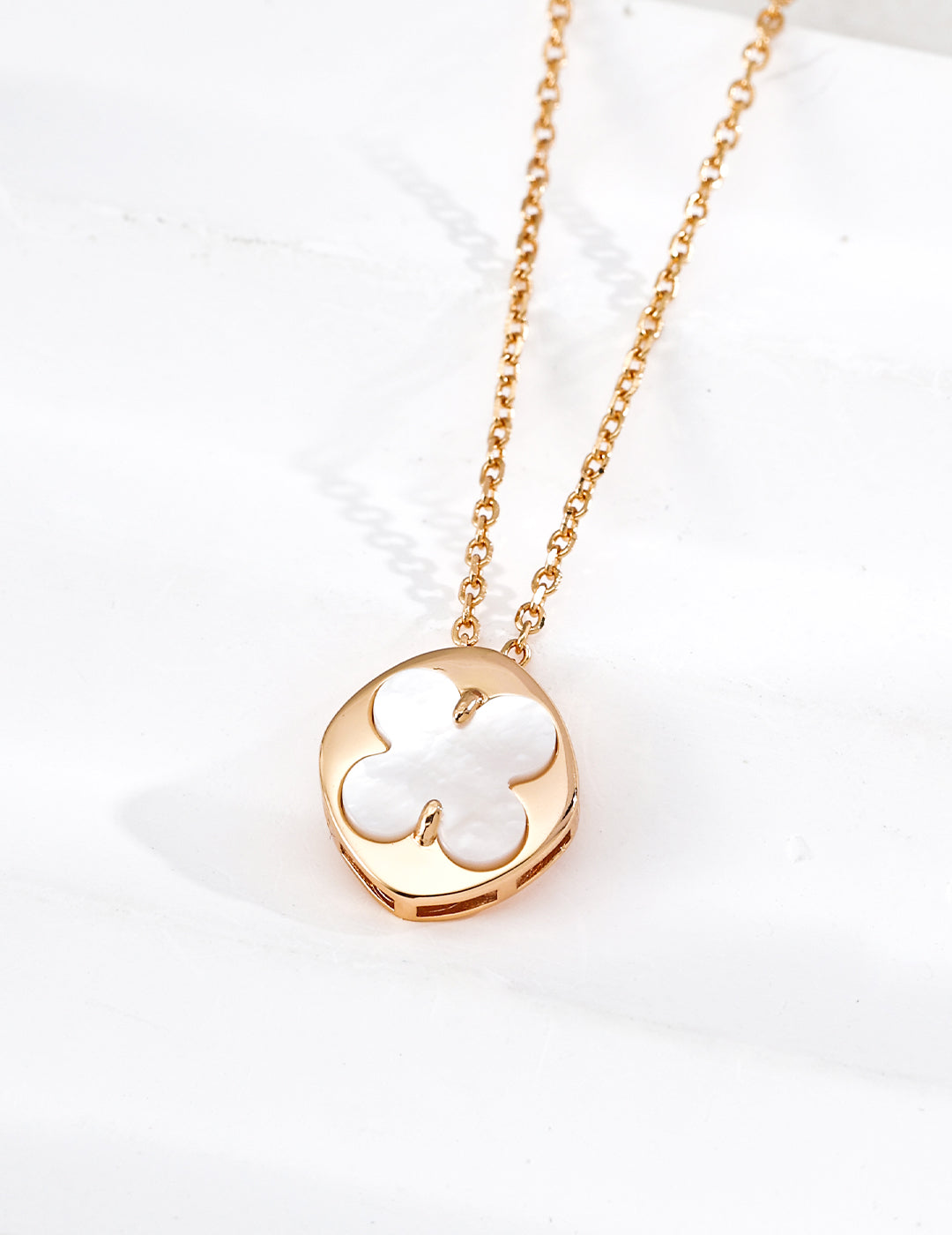 Vintage Clover Gemstone Necklace